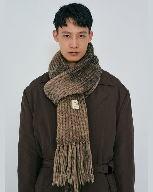 “COFWI” GRADIENT KNIT MUFFLER