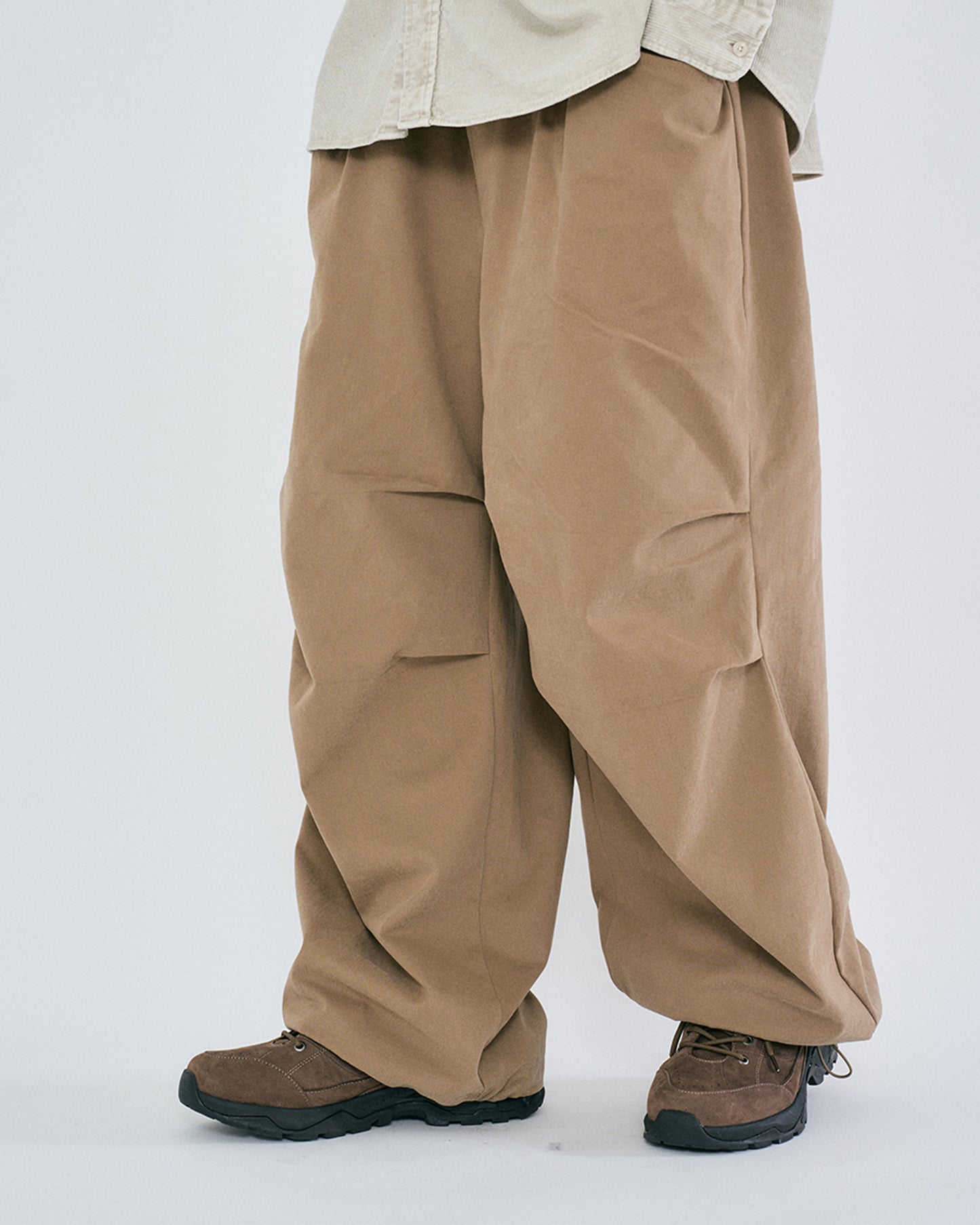 “COFWI” WAIST STRING PANTS / DARK BEIGE