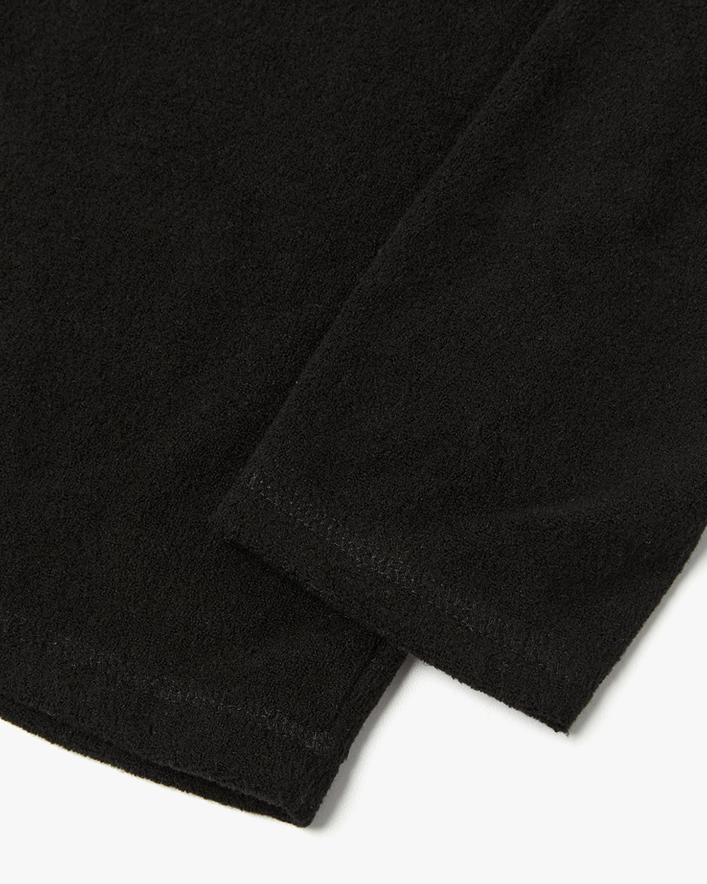 “COFWI” HALF WARMER TURTLENECK / BLACK