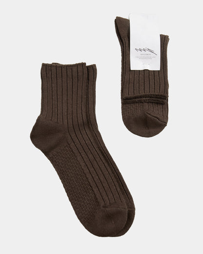 “MAYI” LINEN SOCKS / DARK BROWN